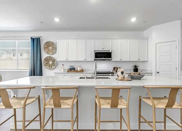 Property at 4115 Sagebrush Rd, Madera, CA 93636, 4 beds, 3 baths