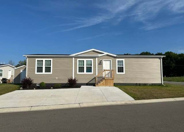 Property at 3300 Strauss Ct #397, Jackson, MI 49201, 3 beds, 2 baths