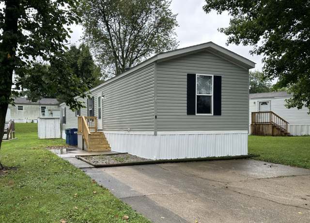 Property at 129 Hemlock Ct #129, Mount Vernon, IL 62864, 3 beds, 2 baths