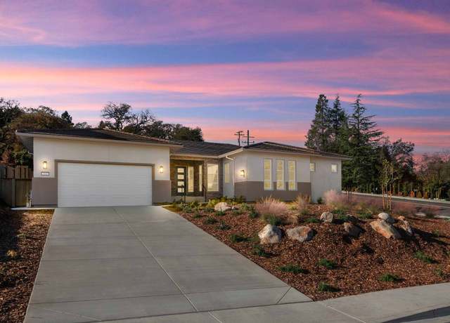 Property at 404 Canyon Creek Dr, Auburn, CA 95603, 3 beds, 2.5 baths