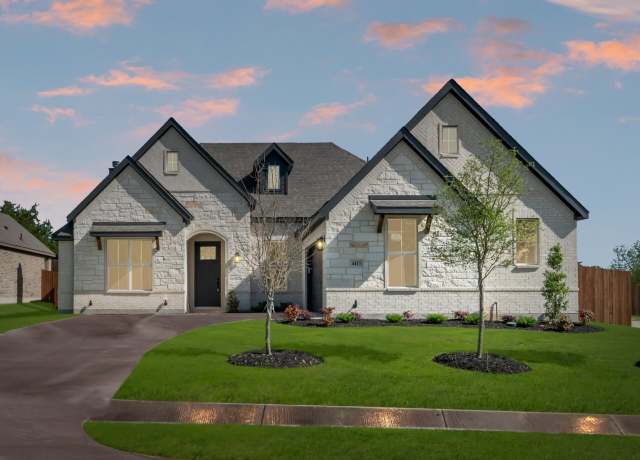 Property at 4413 Verbena St, Midlothian, TX 76065, 3 beds, 2 baths