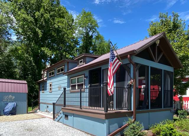 Property at 228 Just Wandering Ln, Flat Rock, NC 28731, 1 bed, 1 bath