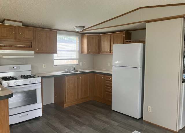 Property at 2200 Harper St Unit C-40, Lawrence, KS 66046, 2 beds, 1 bath