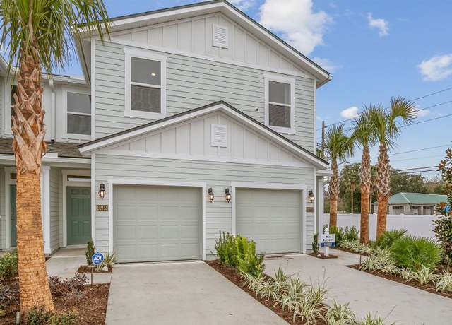 Property at 12715 Whelan Ave, Jacksonville, FL 32218, 3 beds, 2.5 baths