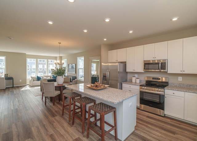 Property at 409 Willowshire Ct, Waynesboro, VA 22980, 3 beds, 2.5 baths