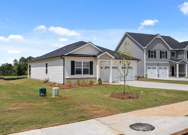 Property at 346 Friendship Oak Way, Hampton, GA 30228, 4 beds, 2 baths