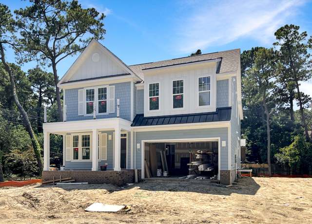 Property at 2245 Wake Forest Dr, Virginia Beach, VA 23451, 6 beds, 4.5 baths