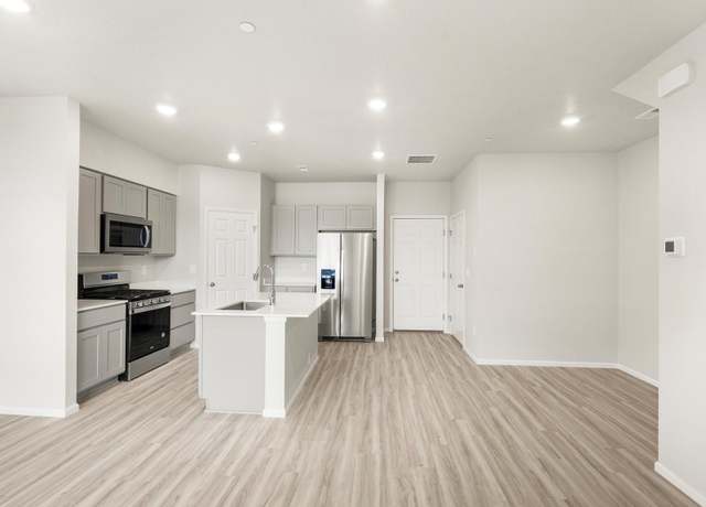 Property at 1622 Riverplace Dr #3, Windsor, CO 80550, 3 beds, 2.5 baths