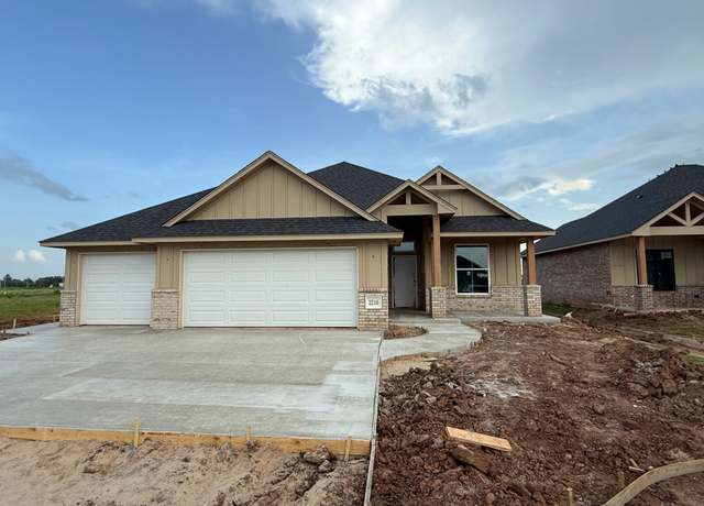 Property at 2216 SW 160th St, Oklahoma City, OK 73170, 4 beds, 2.5 baths