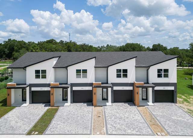 Property at 2057 Barroso St, Davenport, FL 33837, 3 beds, 2.5 baths