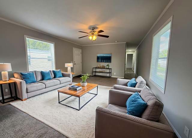 Property at 12365 Creekview Ave, Romeo, MI 48065, 2 beds, 2 baths