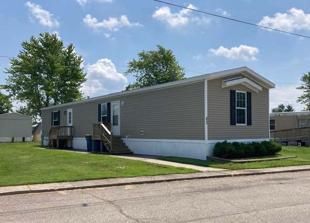 Property at 813 Eastmoor Dr Unit EA813, Bluffton, IN 46714, 3 beds, 2 baths