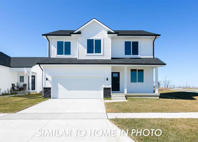 Property at 14238 Northpark Dr, Urbandale, IA 50232, 4 beds, 2 baths