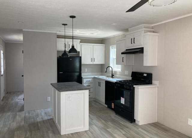 Property at 4303 75th St #16, Pleasant Prairie, WI 53142, 2 beds, 2 baths