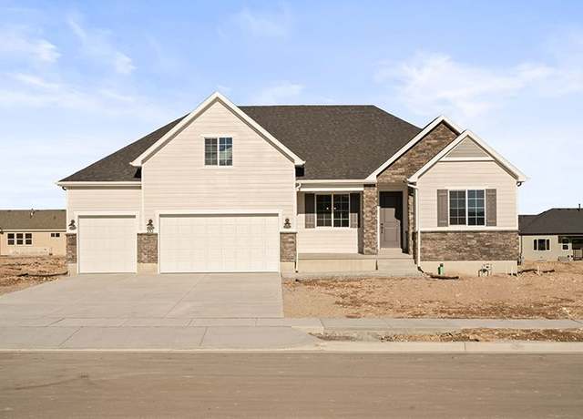 Property at 392 W Emma St, Grantsville, UT 84029, 4 beds, 4 baths