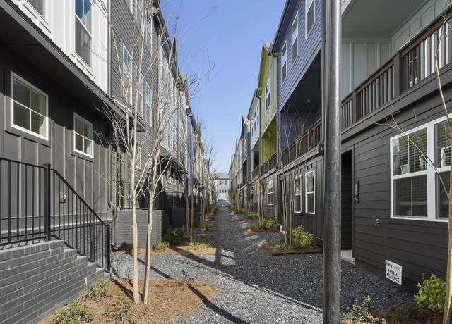 Property at 1416 Hazy Way SE, Atlanta, GA 30315, 2 beds, 2.5 baths
