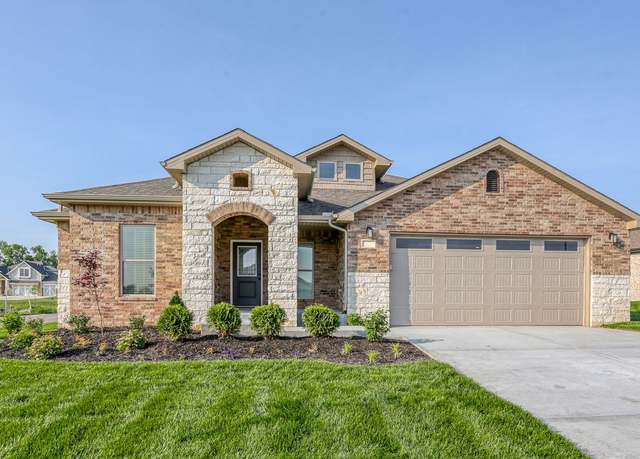 Property at 25371 W 84th St, Lenexa, KS 66227, 4 beds, 3 baths