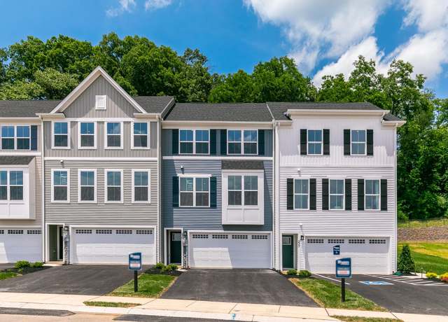 Property at 235 Summerfield Dr, Hanover, PA 17350, 3 beds, 3 baths