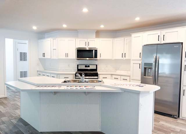 Property at Redman Advantage RA2860-245 Plan, Sparta, MI 49345, 3 beds, 2 baths