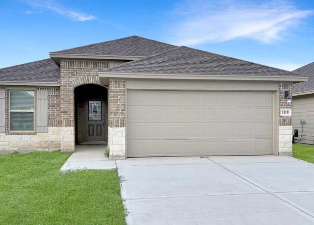 Property at 1118 Carnaby St, Corpus Christi, TX 78415, 3 beds, 2 baths