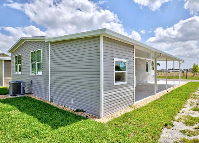 Property at 2251 Mojito Dr, Sebring, FL 33872, 3 beds, 2 baths