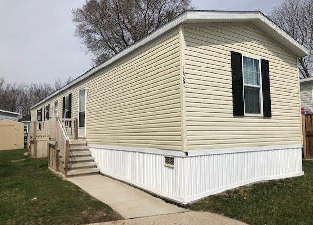 Property at 1465 Nardeer, Novi, MI 48374, 2 beds, 2 baths