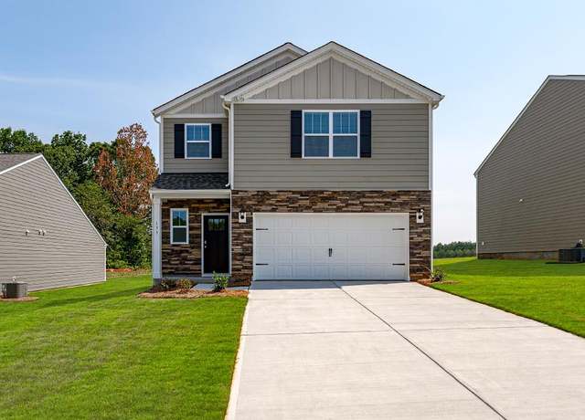 Property at 4685 Fanning Rd, Hickory, NC 28602, 3 beds, 2.5 baths