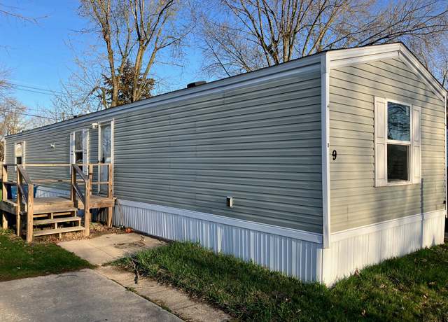 Property at 705 E 4th St #9, Rochester, IN 46975, 3 beds, 2 baths