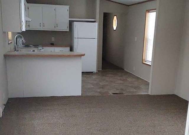 Property at 9973 Mallard Cv #753, Fair Haven, MI 48023, 3 beds, 2 baths