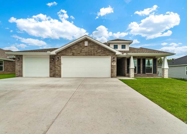 Property at 3603 N J R Martin Dr, Siloam Springs, AR 72761, 3 beds, 2 baths