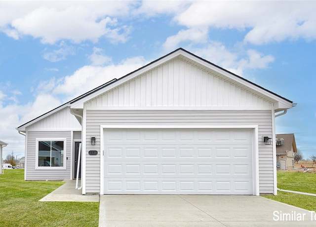 Property at 2223 Legacy Dr, Norwalk, IA 50211, 3 beds, 2 baths