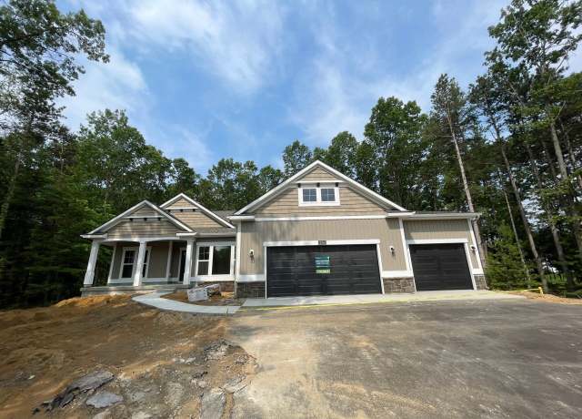 Property at 12863 144th Ave, Grand Haven, MI 49417, 3 beds, 3 baths