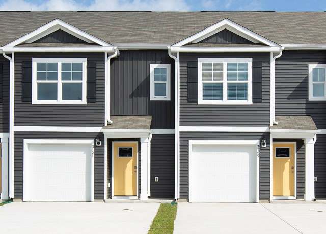 Property at 106 S Grassland Rd #29, Surf City, NC 28445, 3 beds, 2.5 baths