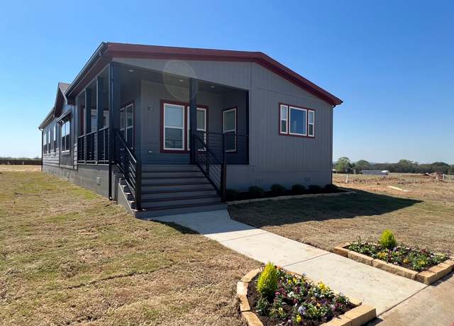 Property at 3108 Mossy Grove Ln, Euless, TX 76040, 3 beds, 2 baths