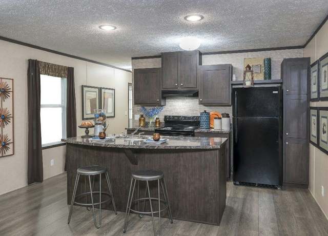 Property at 9953 Diamond Roc 771, Fair Haven, MI 48023, 3 beds, 2 baths