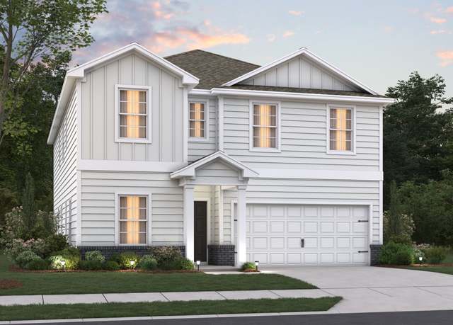 Property at 303 Strong St, Columbia, TN 38401, 5 beds, 3 baths