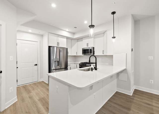 Property at 17361 Harrison Ridge Dr, Dumfries, VA 22026, 3 beds, 2.5 baths