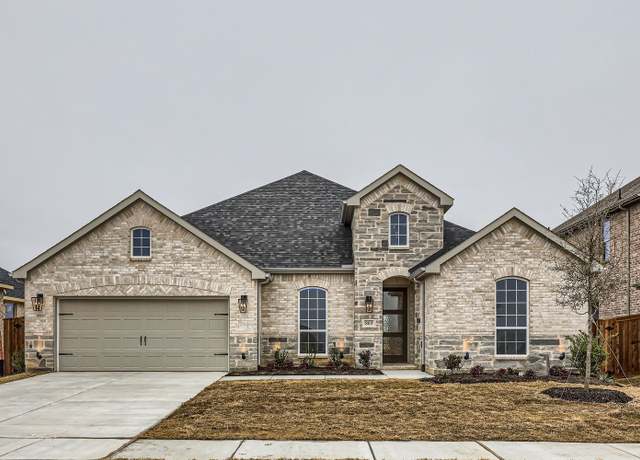 Property at 803 Open Range Dr, Mansfield, TX 76063, 4 beds, 3 baths