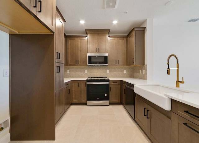 Property at 7557 Laureate Blvd #6308, Orlando, FL 32827, 2 beds, 2 baths