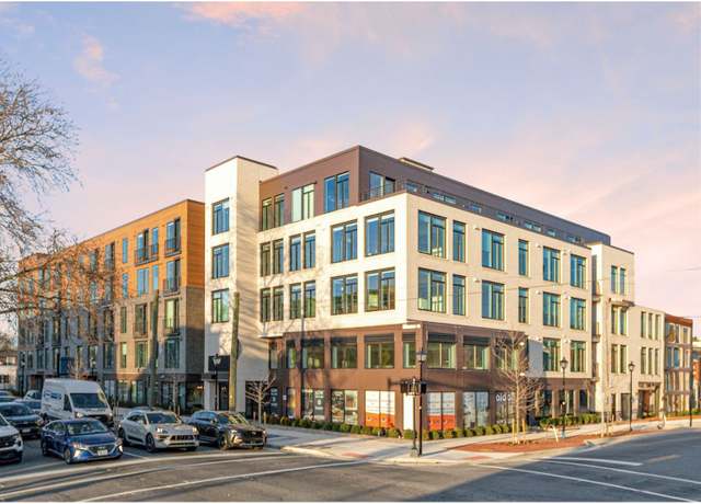 Property at 701 N Henry St Unit KNQZSR, Alexandria, VA 22314, 1 bed, 1 bath