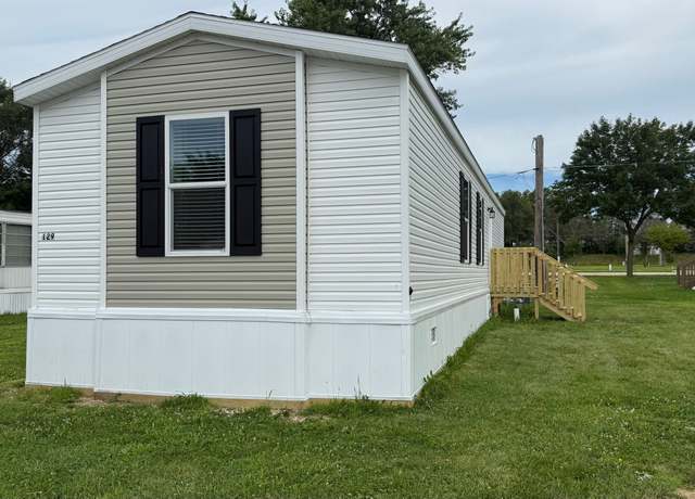 Property at 129 Cedar Dr, Marion, IA 52302, 2 beds, 2 baths