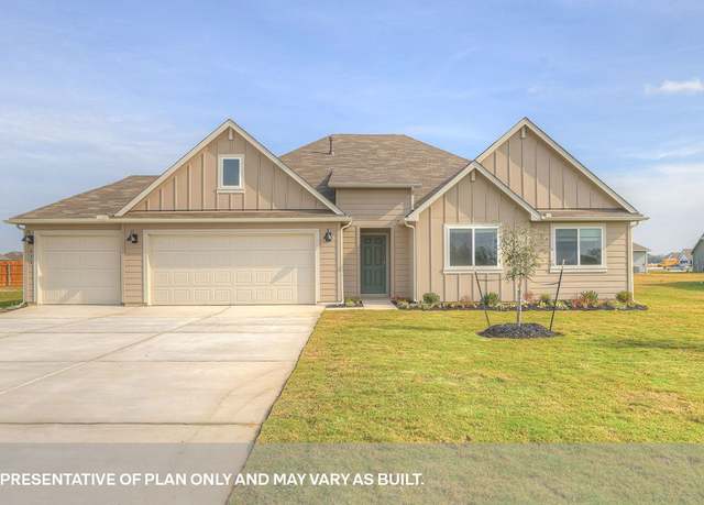 Property at 399 Barron Estate Dr, Lockhart, TX 78644, 5 beds, 3 baths