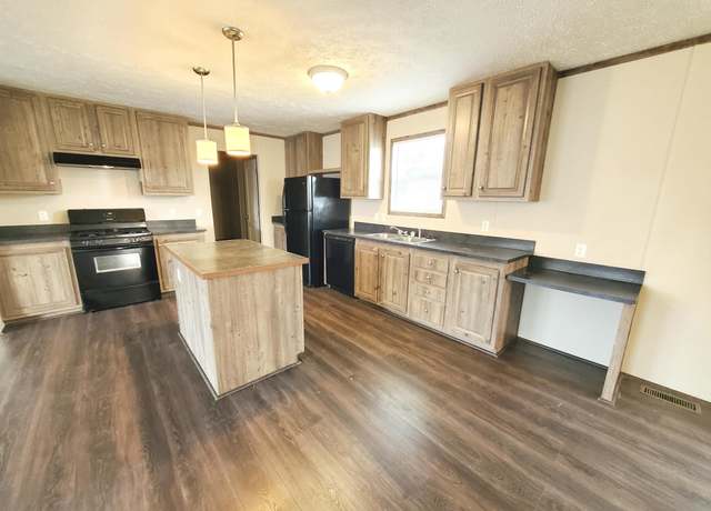 Property at 9567 Mariner Dr #1149, Fair Haven, MI 48023, 3 beds, 2 baths