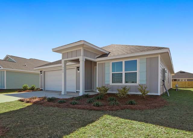 Property at 340 W Gray Owl Dr, Freeport, FL 32439, 4 beds, 2 baths