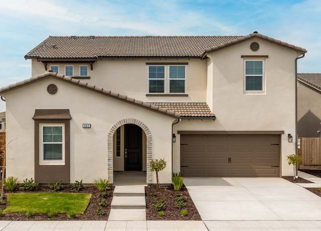 Property at 882 Thunder Rd S, Madera, CA 93636, 4 beds, 3 baths