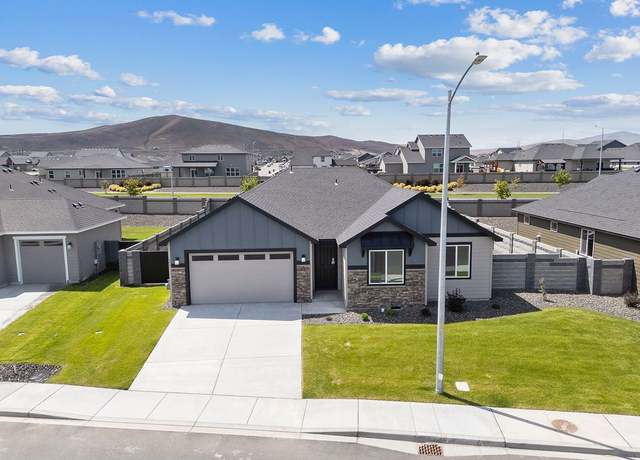 Property at 643 Purcell Ave, West Richland, WA 99353, 4 beds, 2 baths