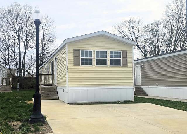 Property at 1391 Murry St Unit MU1391, Greenwood, IN 46143, 3 beds, 2 baths