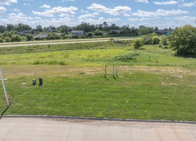 Property at 3016 Belle St SW, Cedar Rapids, IA 52404, 1 bed, 1 bath