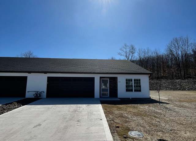 Property at 1006 Rock Ledge Way, Archbald, PA 18403, 2 beds, 2 baths