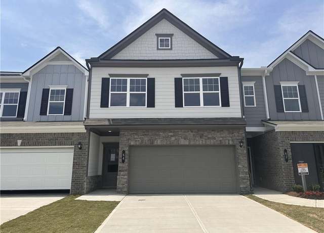 Property at 64 Professional Pl, Calhoun, GA 30701, 3 beds, 2.5 baths
